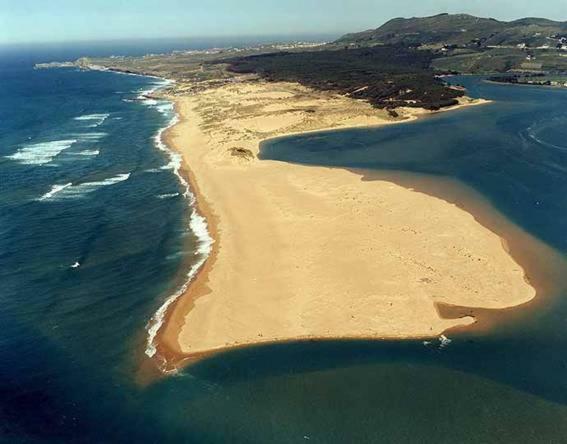 דירות Liencres Tranquilo Con Piscina Comunitaria מראה חיצוני תמונה
